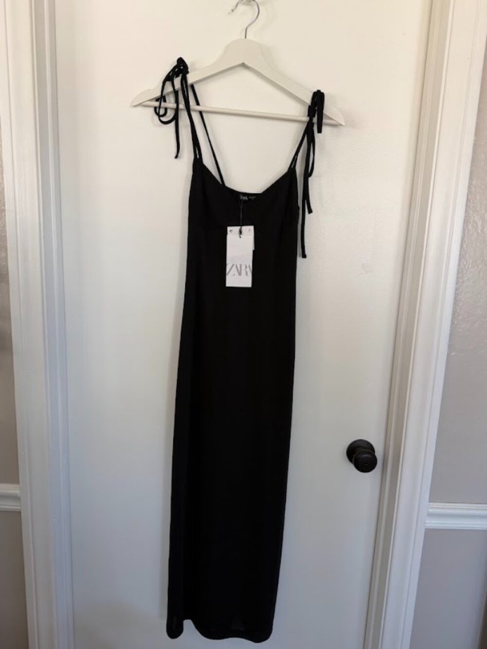 NWT Black Tie-Shoulder Midi Dress - Size S
